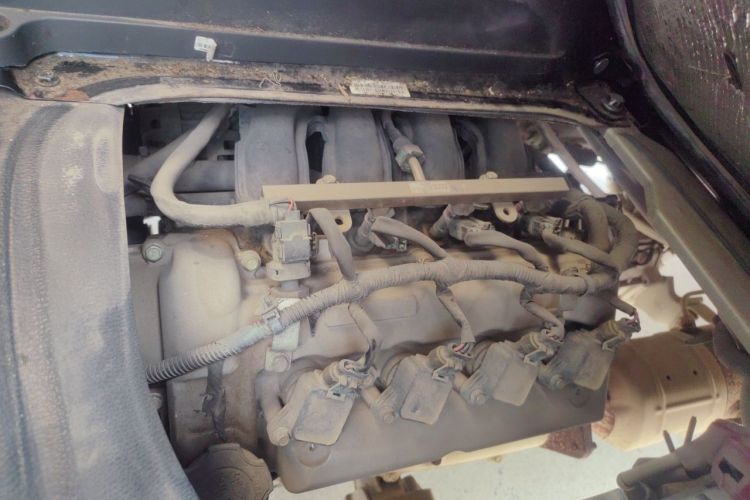 Used Dongfeng Xiaokang K05S 2019 1.2L Practical Version China VI Standard DK12 Engine Bay Left