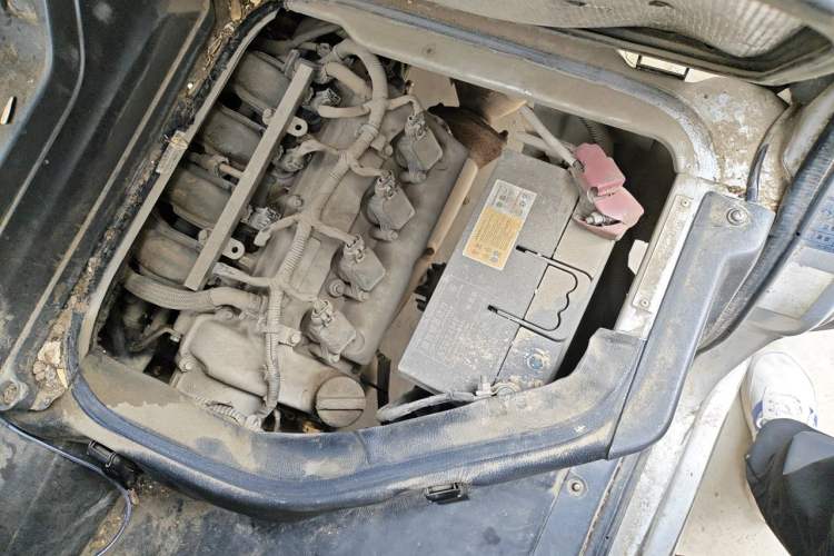 Used Dongfeng Xiaokang K05S 2019 1.2L Practical Version China VI Standard DK12 Engine Bay Left