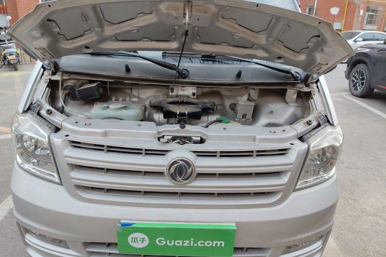Used Dongfeng Xiaokang K05S 2019 1.2L Practical Version China VI Standard DK12 Engine Bay