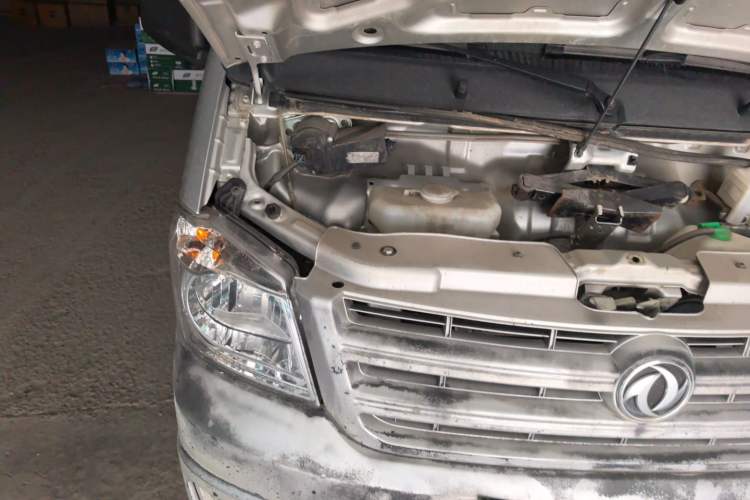 Used Dongfeng Xiaokang K05S 2019 1.2L Practical Version China VI Standard DK12 Engine Bay Right