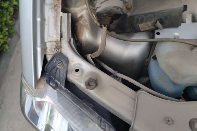 Used Dongfeng Xiaokang K05S 2019 1.2L Practical Version China VI Standard DK12 Engine Bay Right
