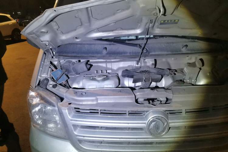 Used Dongfeng Xiaokang K05S 2019 1.2L Practical Version China VI Standard DK12 Engine Bay Right