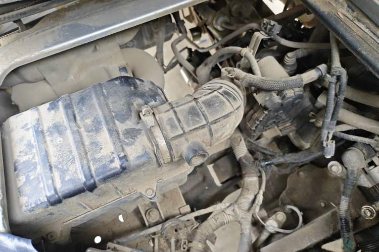 Used Dongfeng Xiaokang K05S 2019 1.2L Practical Version China VI Standard DK12 Engine Bay Right