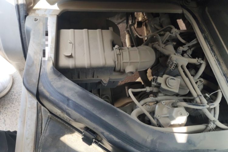 Used Dongfeng Xiaokang K05S 2019 1.2L Practical Version China VI Standard DK12 Engine Bay Right