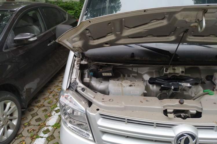 Used Dongfeng Xiaokang K05S 2019 1.2L Practical Version China VI Standard DK12 Engine Bay Right