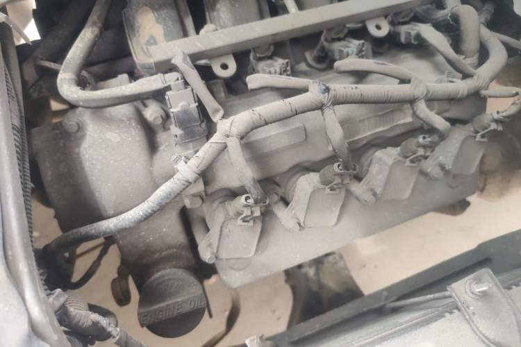 Used Dongfeng Xiaokang K05S 2019 1.2L Practical Version China VI Standard DK12 Engine Bay Right