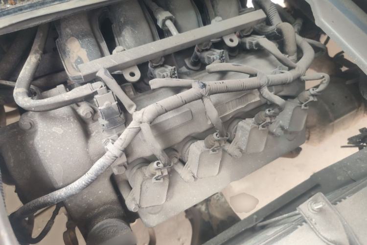 Used Dongfeng Xiaokang K05S 2019 1.2L Practical Version China VI Standard DK12 Engine Bay