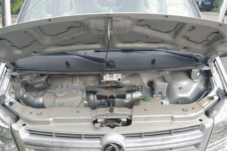 Used Dongfeng Xiaokang K05S  Engine Bay