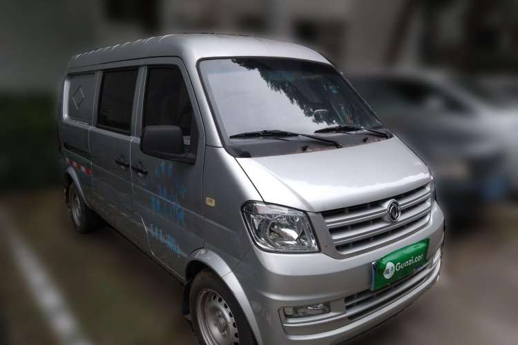 Used Dongfeng Xiaokang K05S 2019 1.2L Practical Version China VI Standard DK12 Front Right 45 Deg