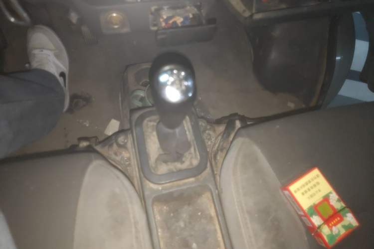 Used Dongfeng Xiaokang K05S 2019 1.2L Practical Version China VI Standard DK12 Gear Lever