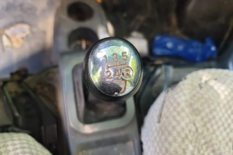 Used Dongfeng Xiaokang K05S 2019 1.2L Practical Version China VI Standard DK12 Gear Lever