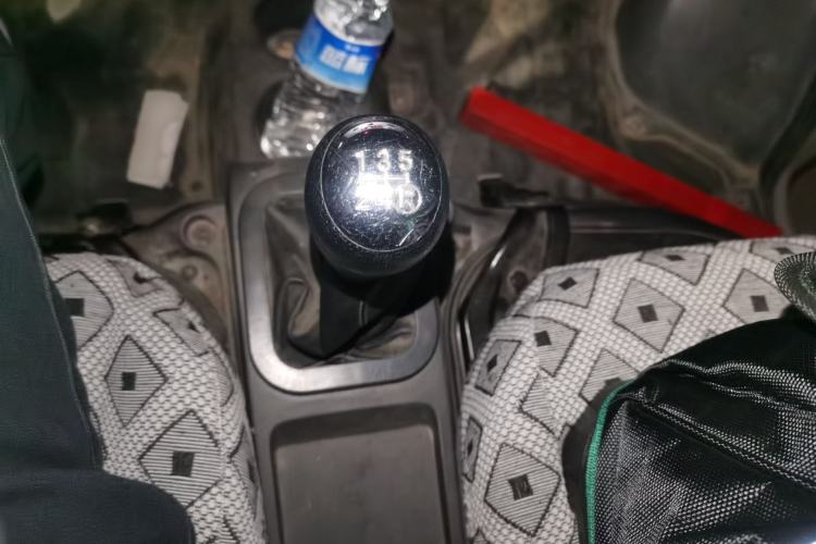 Used Dongfeng Xiaokang K05S 2019 1.2L Practical Version China VI Standard DK12 Gear Lever