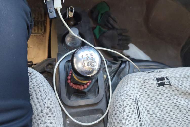 Used Dongfeng Xiaokang K05S 2019 1.2L Practical Version China VI Standard DK12 Gear Lever