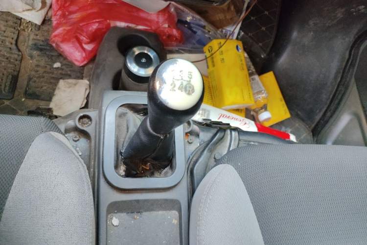 Used Dongfeng Xiaokang K05S 2019 1.2L Practical Version China VI Standard DK12 Gear Lever