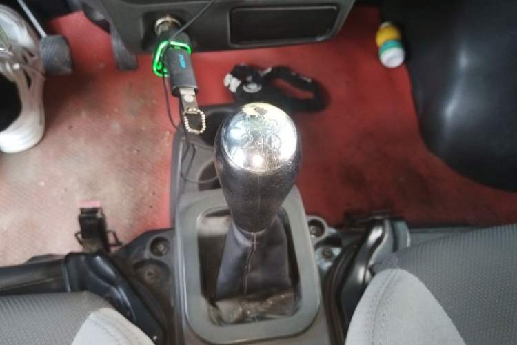Used Dongfeng Xiaokang K05S 2019 1.2L Practical Version China VI Standard DK12 Gear Lever