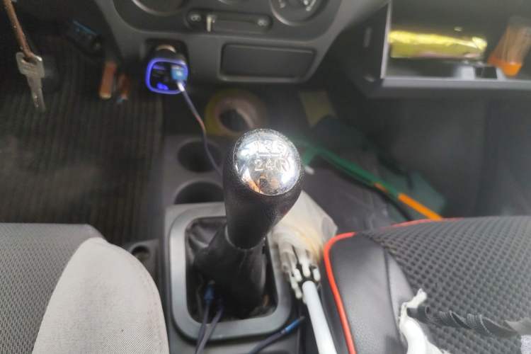 Used Dongfeng Xiaokang K05S 2019 1.2L Practical Version China VI Standard DK12 Gear Lever
