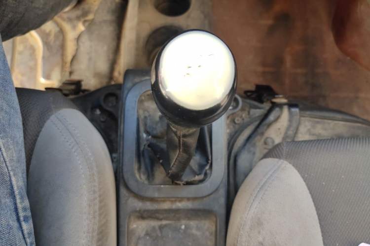 Used Dongfeng Xiaokang K05S 2019 1.2L Practical Version China VI Standard DK12 Gear Lever