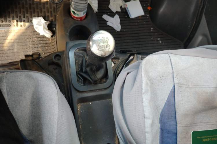 Used Dongfeng Xiaokang K05S 2019 1.2L Practical Version China VI Standard DK12 Gear Lever