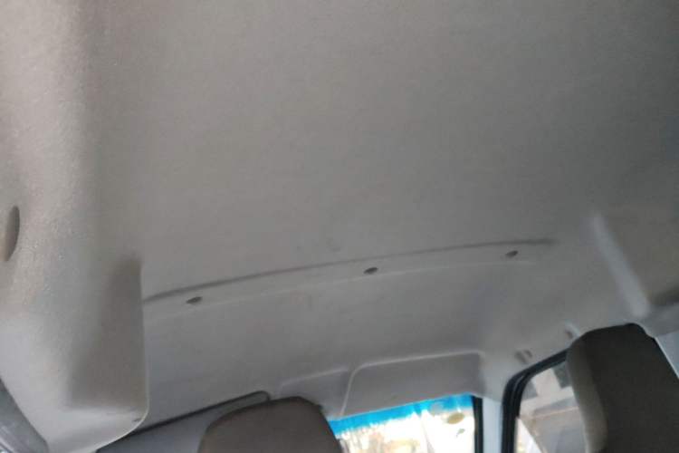 Used Dongfeng Xiaokang K05S 2019 1.2L Practical Version China VI Standard DK12 Headliner