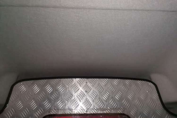 Used Dongfeng Xiaokang K05S 2019 1.2L Practical Version China VI Standard DK12 Headliner