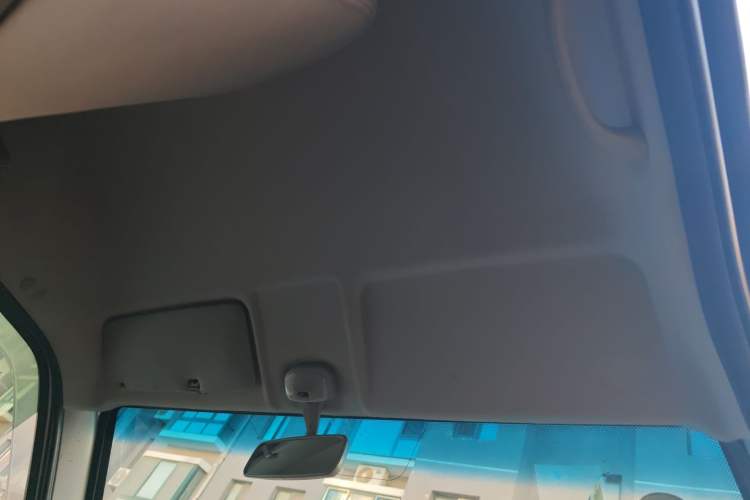 Used Dongfeng Xiaokang K05S 2019 1.2L Practical Version China VI Standard DK12 Headliner