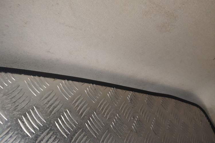 Used Dongfeng Xiaokang K05S 2019 1.2L Practical Version China VI Standard DK12 Headliner