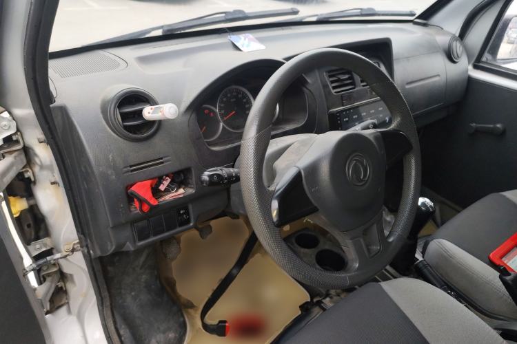Used Dongfeng Xiaokang K05S 2019 1.2L Practical Version China VI Standard DK12 Interior 2