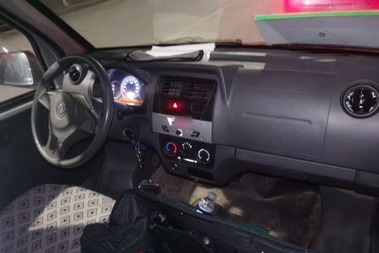 Used Dongfeng Xiaokang K05S 2019 1.2L Practical Version China VI Standard DK12 Interior 2
