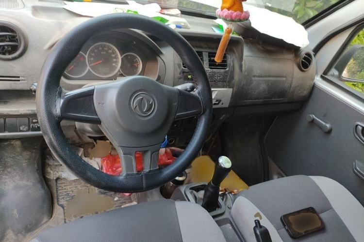 Used Dongfeng Xiaokang K05S 2019 1.2L Practical Version China VI Standard DK12 Interior 2