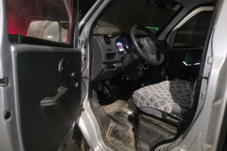 Used Dongfeng Xiaokang K05S 2019 1.2L Practical Version China VI Standard DK12 Interior 3