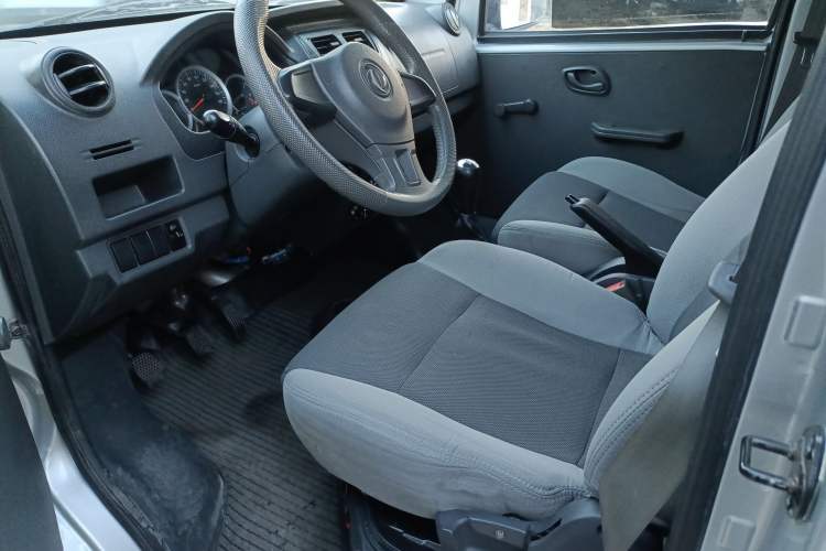 Used Dongfeng Xiaokang K05S 2019 1.2L Practical Version China VI Standard DK12 Left Front Seat