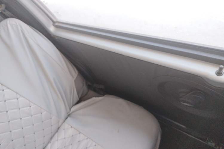 Used Dongfeng Xiaokang K05S 2019 1.2L Practical Version China VI Standard DK12 Left Rear Door Interior