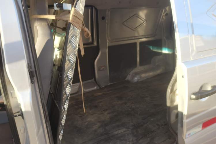 Used Dongfeng Xiaokang K05S 2019 1.2L Practical Version China VI Standard DK12 Left Rear Seat