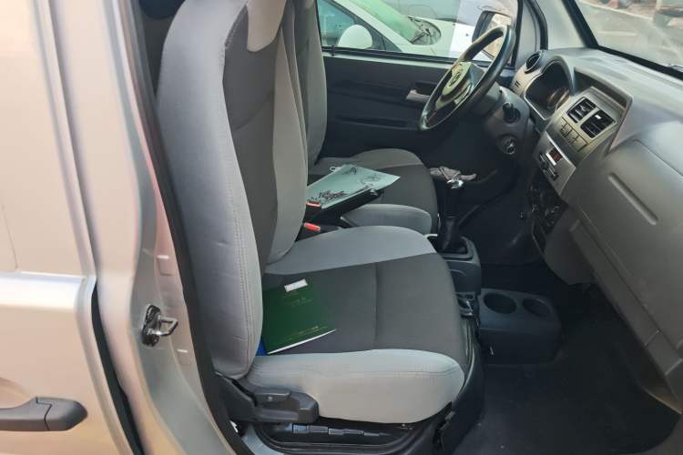 Used Dongfeng Xiaokang K05S 2019 1.2L Practical Version China VI Standard DK12 Left Rear Seat