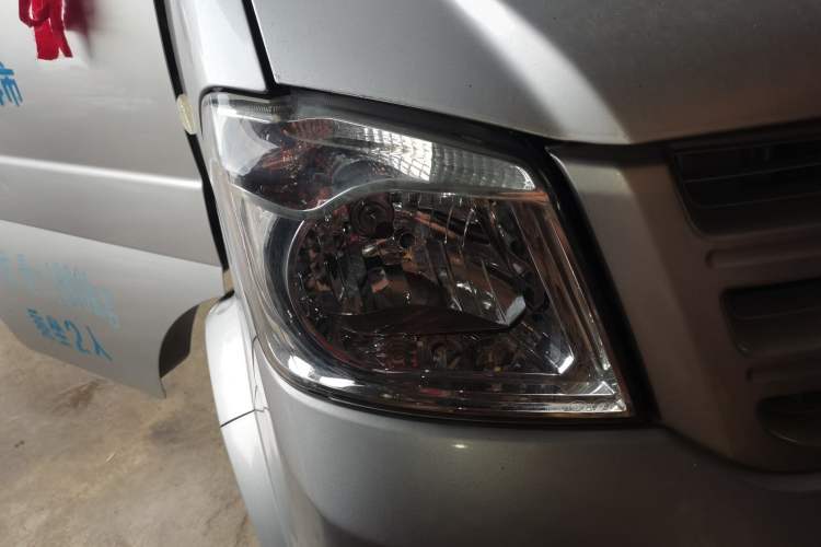 Used Dongfeng Xiaokang K05S 2019 1.2L Practical Version China VI Standard DK12 Right Front Headlight