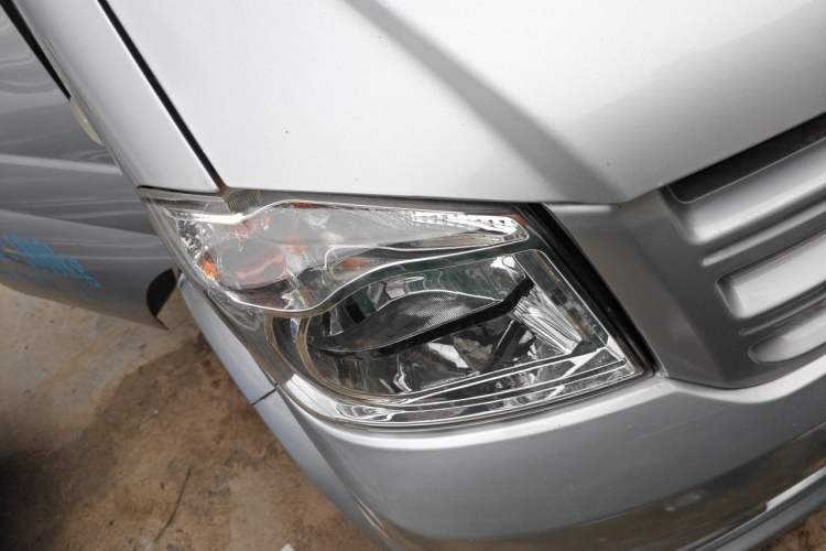 Used Dongfeng Xiaokang K05S 2019 1.2L Practical Version China VI Standard DK12 Right Front Headlight