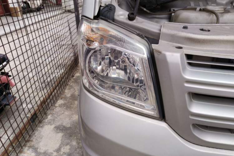 Used Dongfeng Xiaokang K05S 2019 1.2L Practical Version China VI Standard DK12 Right Front Headlight