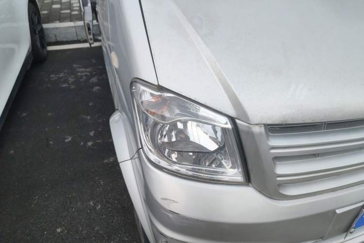 Used Dongfeng Xiaokang K05S 2019 1.2L Practical Version China VI Standard DK12 Right Front Headlight