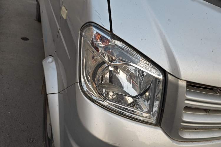 Used Dongfeng Xiaokang K05S 2019 1.2L Practical Version China VI Standard DK12 Right Front Headlight