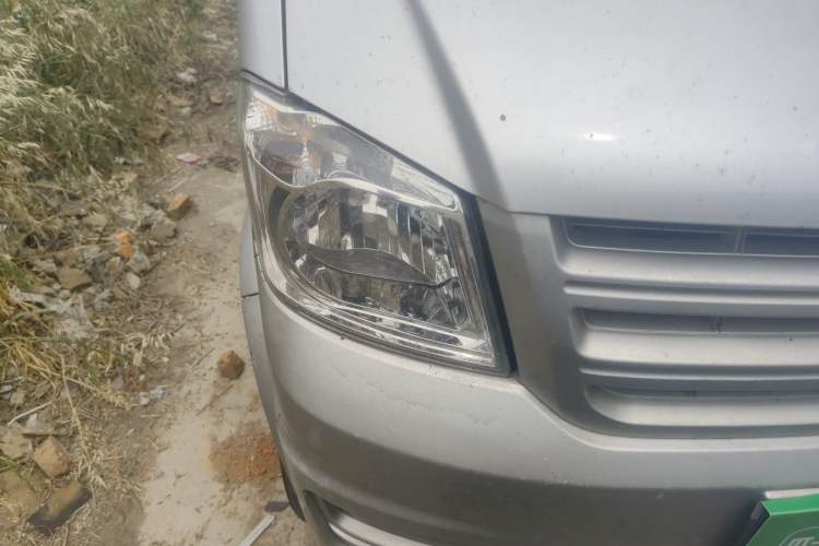 Used Dongfeng Xiaokang K05S 2019 1.2L Practical Version China VI Standard DK12 Right Front Headlight