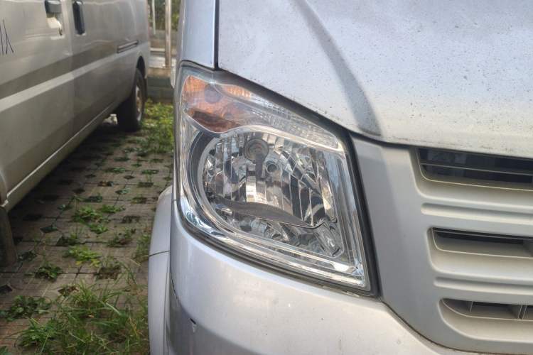 Used Dongfeng Xiaokang K05S 2019 1.2L Practical Version China VI Standard DK12 Right Front Headlight