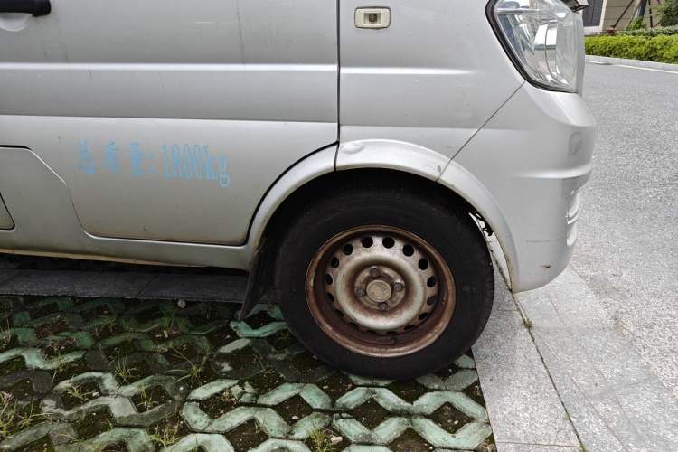 Used Dongfeng Xiaokang K05S 2019 1.2L Practical Version China VI Standard DK12 Right Front Wheel Hub