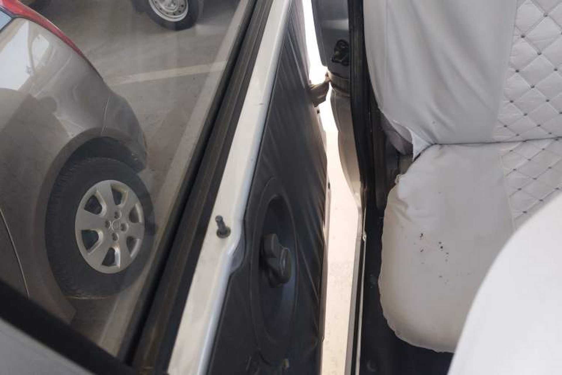 Used Dongfeng Xiaokang K05S 2019 1.2L Practical Version China VI Standard DK12 Right Rear Door Interior