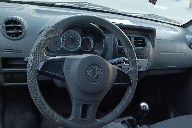 Used Dongfeng Xiaokang K05S 2019 1.2L Practical Version China VI Standard DK12 Steering Wheel