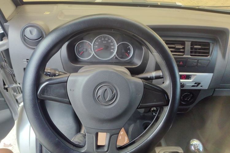 Used Dongfeng Xiaokang K05S 2019 1.2L Practical Version China VI Standard DK12 Steering Wheel