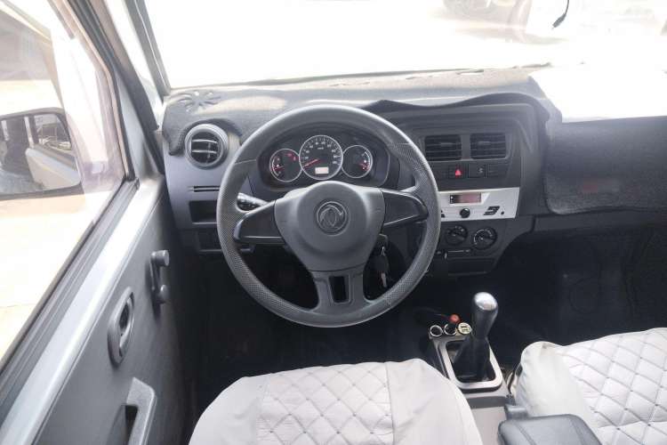 Used Dongfeng Xiaokang K05S 2019 1.2L Practical Version China VI Standard DK12 Steering Wheel