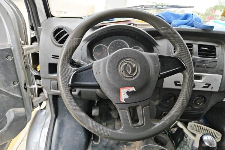 Used Dongfeng Xiaokang K05S 2019 1.2L Practical Version China VI Standard DK12 Steering Wheel