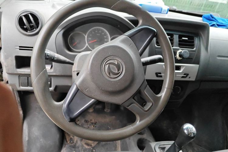 Used Dongfeng Xiaokang K05S 2019 1.2L Practical Version China VI Standard DK12 Steering Wheel