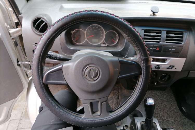 Used Dongfeng Xiaokang K05S 2019 1.2L Practical Version China VI Standard DK12 Steering Wheel