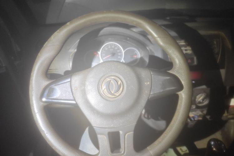 Used Dongfeng Xiaokang K05S 2019 1.2L Practical Version China VI Standard DK12 Steering Wheel